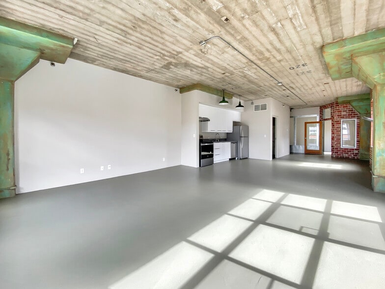 More Photos Of 310 5th Ave, San Diego Apartments For Lease