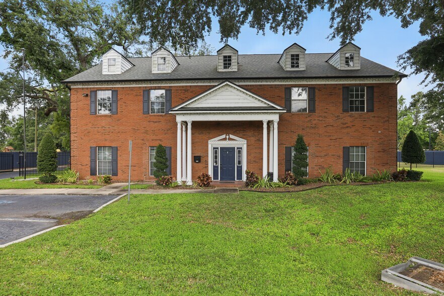 More Photos Of 5639 Hansel Ave, Orlando Office For Lease