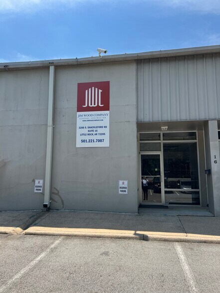 More Photos Of 3200 S Shackleford Rd, Little Rock Flex For Sale