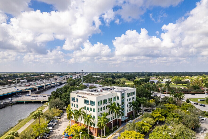 More Photos Of 1250 S Pine Island Rd, Plantation Office For Lease