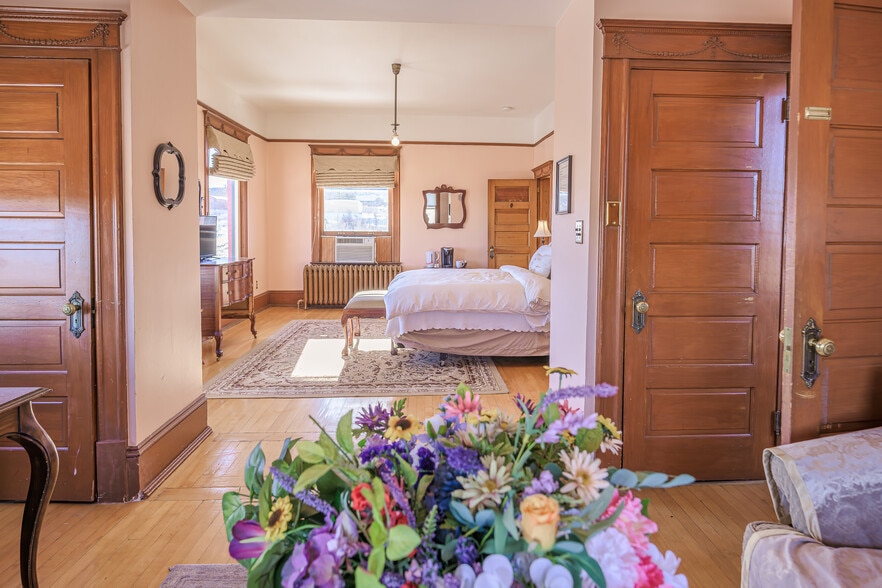 More Photos Of 310 E 2nd St, Trinidad Hospitality For Sale