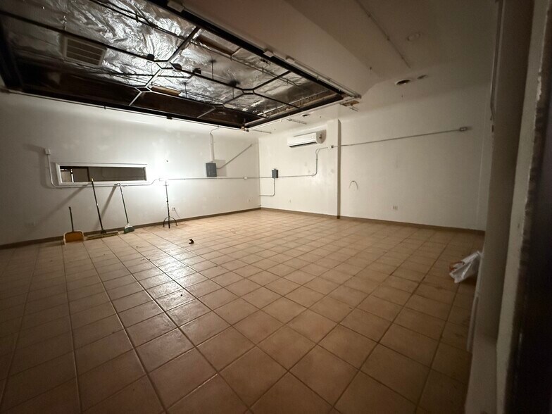 More Photos Of 2013 Ridgecrest Dr, Albuquerque Storefront Retail Office For Sale