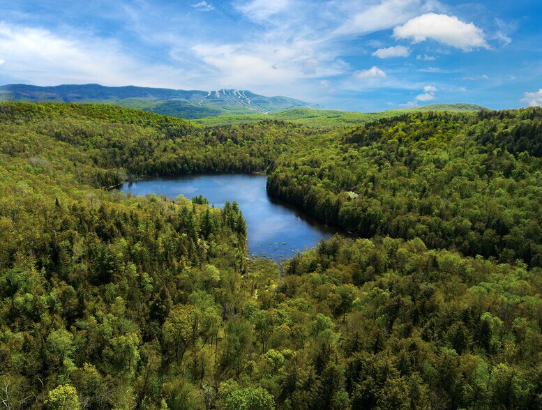 More Photos Of Lac En Ciel, Mont-tremblant Land For Sale