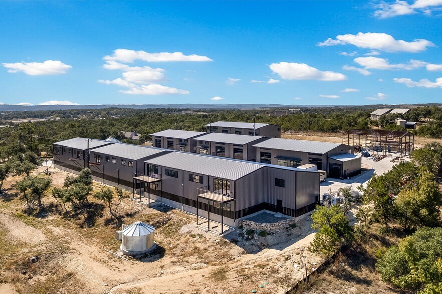 More Photos Of 451 Farrell Rd, Dripping Springs Light Distribution For Sale