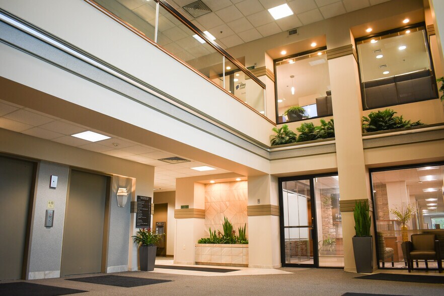 More Photos Of 7030 Pointe Inverness Way, Fort Wayne Office For Lease