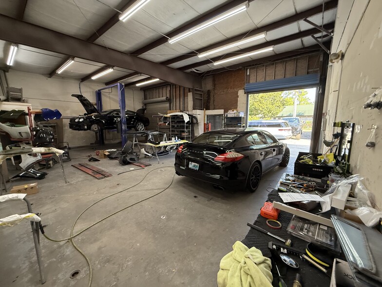 More Photos Of 5508 Benchmark Ln, Sanford Warehouse For Sale