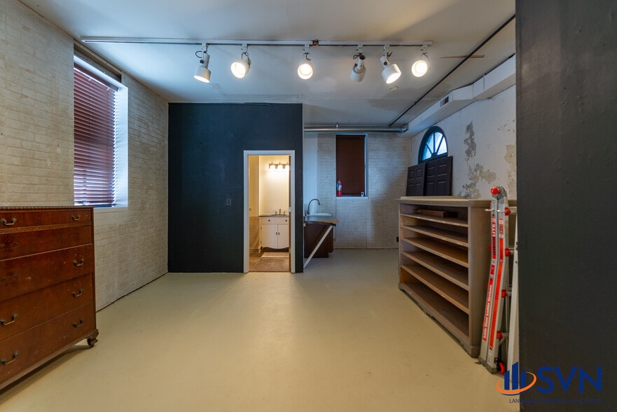 More Photos Of 115 Cedar Ave, St Charles Storefront Retail Office For Sale