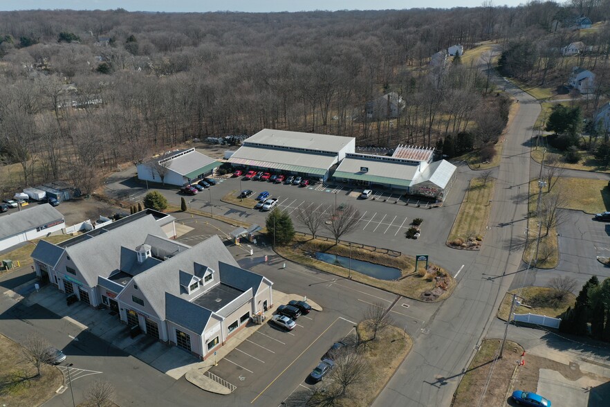 More Photos Of 11 Whitewood Ln, North Branford Garden Center For Sale