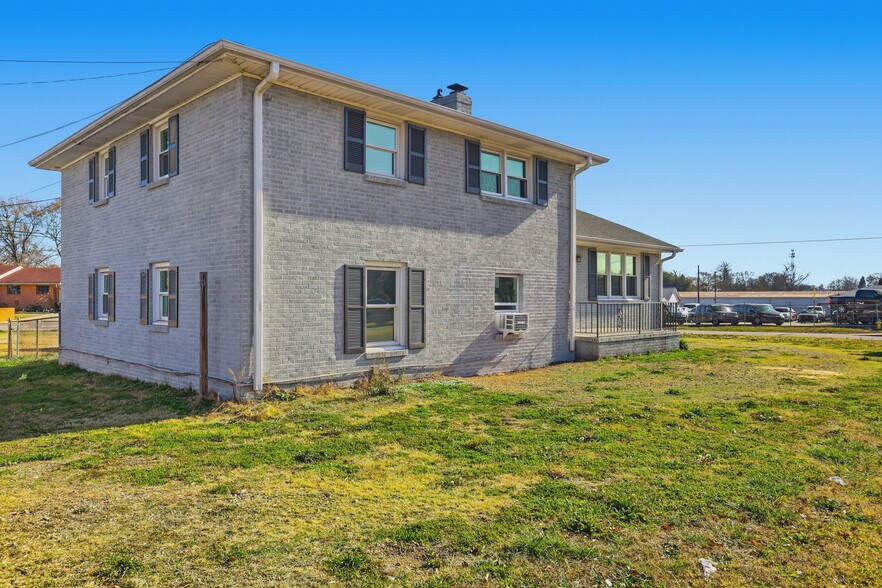 More Photos Of 3 Rangeview Cir, Greenville Office For Sale