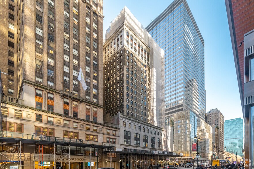 More Photos Of 315 Madison Ave, New York Office For Lease