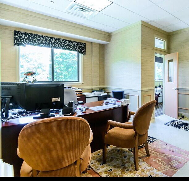 More Photos Of 630 Park St, Stoughton Office For Lease