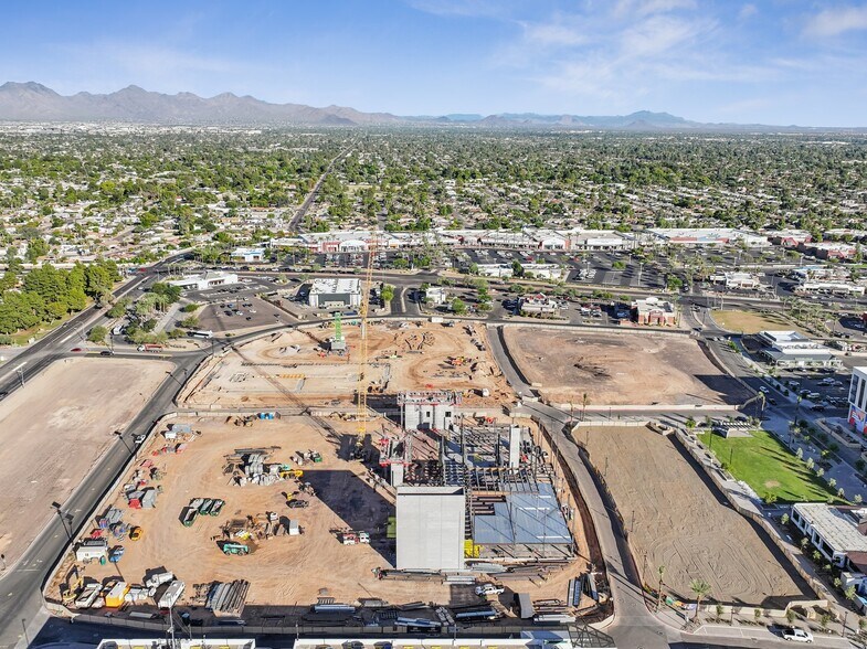 More Photos Of 12621 N Paradise Village Pky W, Phoenix Service Station For Sale