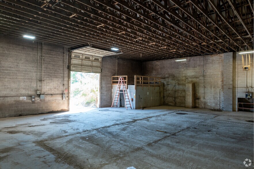 More Photos Of 735 Wangum Rd, Victor Unknown For Lease
