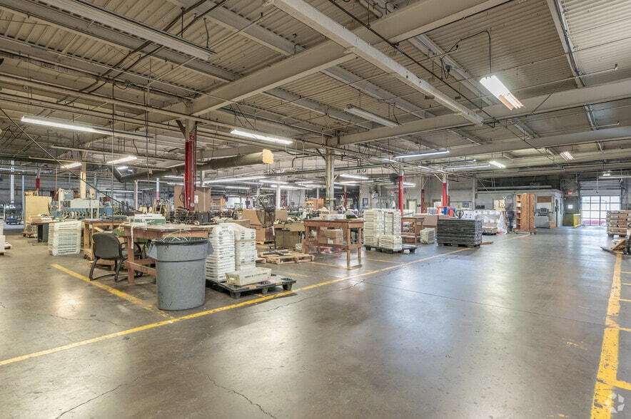 More Photos Of 4437 E 49th St, Cleveland Warehouse For Lease