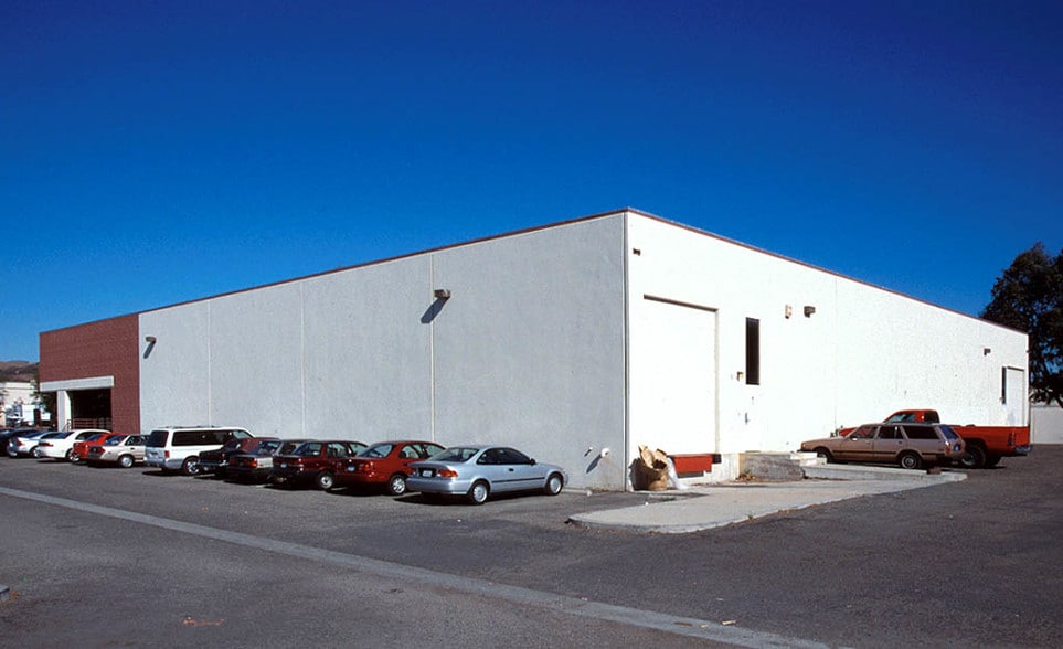 More Photos Of 780 Easy St, Simi Valley Warehouse For Lease
