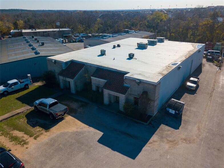 More Photos Of 4909 Commercial Park Dr, Austin Flex For Sale