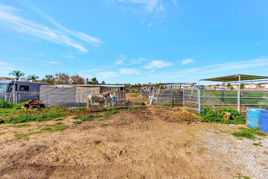 More Photos Of 26041 Murrieta Rd, Menifee Land For Lease