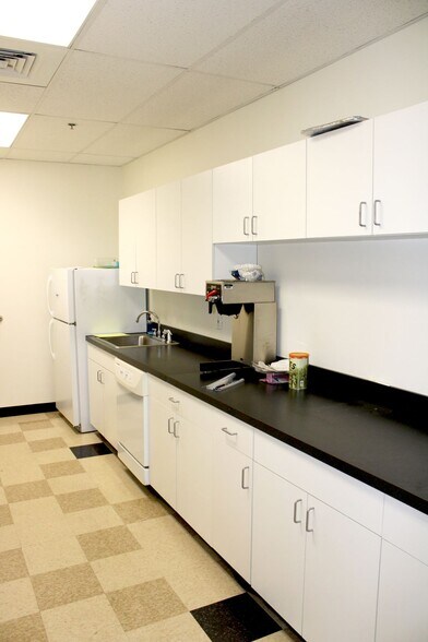 More Photos Of 526 Main St, Acton Office For Lease