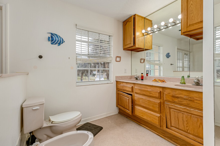 More Photos Of 5935 S Highway A1A, Melbourne Beach Hotel For Sale