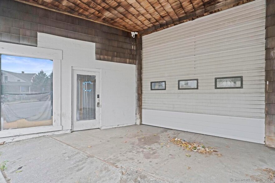 More Photos Of 485 E Main St, Norwich Storefront For Sale
