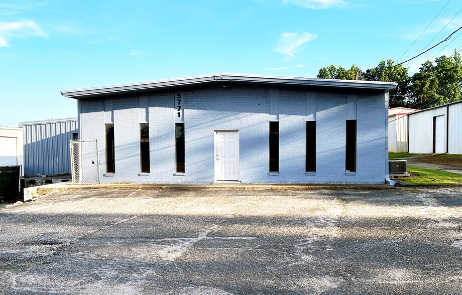 More Photos Of 5771 I 10 Industrial Pky N, Theodore Warehouse For Sale