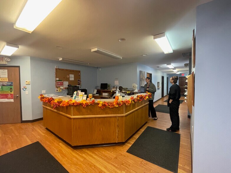 More Photos Of 520 N Mission St, Mount Pleasant Office For Sale