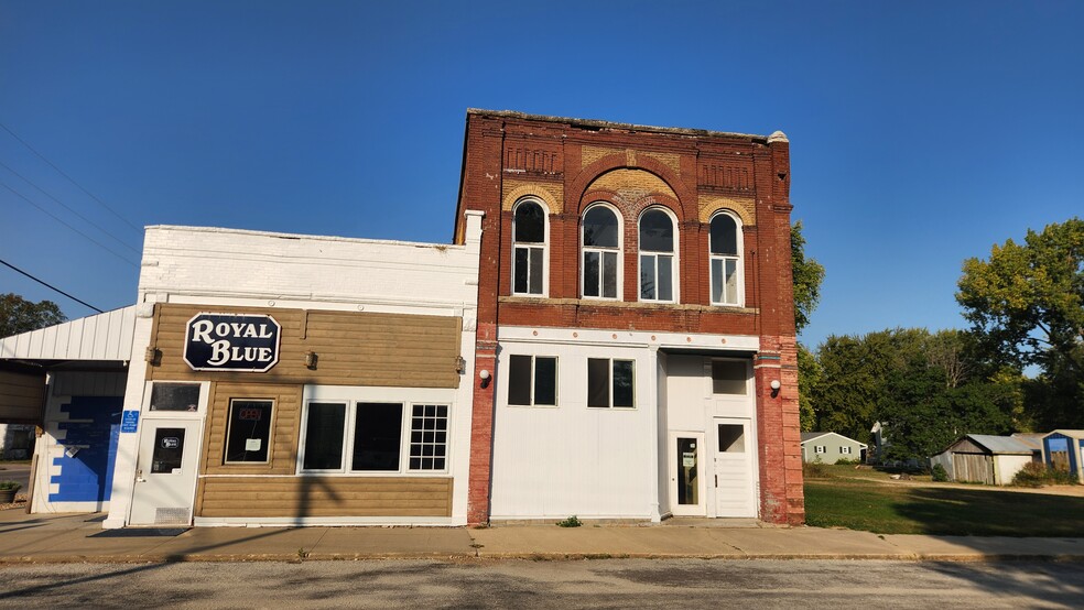 Primary Photo Of 414 Packwaukee St, New Hartford Restaurant For Sale