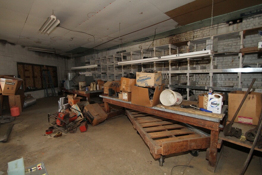 More Photos Of 712 Magee Ave, Jeannette Warehouse For Sale