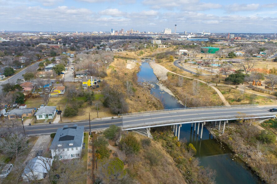 More Photos Of 333 E Theo Ave, San Antonio Land For Sale