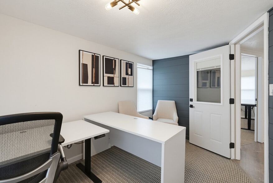 More Photos Of 9503 Brandywine Rd, Northfield Office For Lease