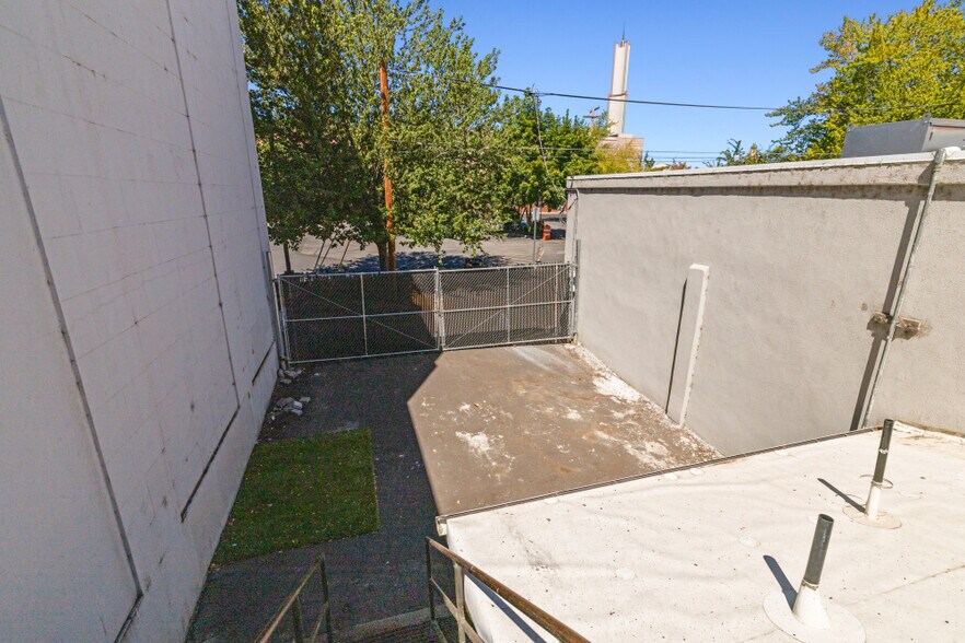 More Photos Of 617 Main St, Klamath Falls Storefront Retail Residential For Sale