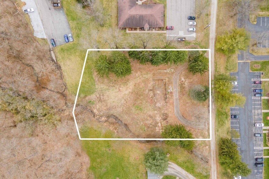 More Photos Of 2585 Maple Ln, Pittsburgh Land For Lease