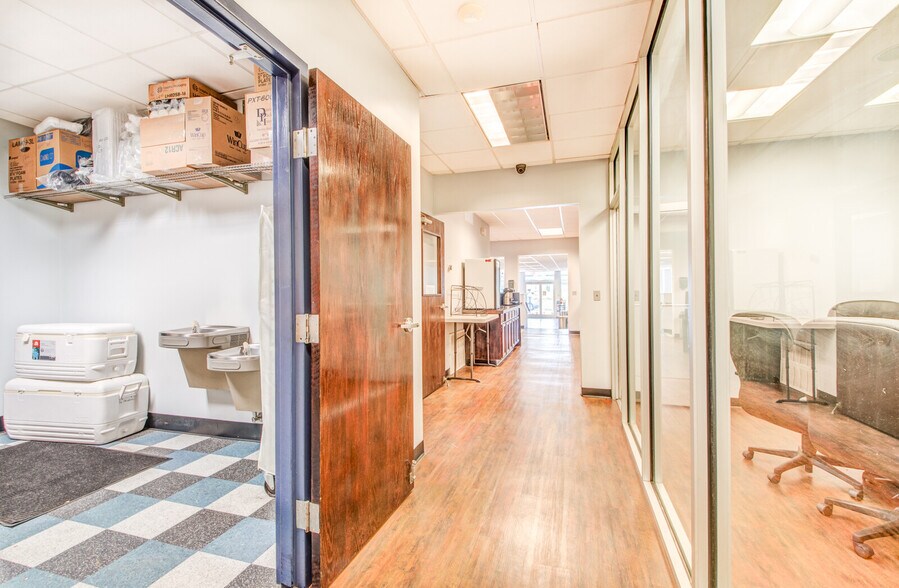 More Photos Of 592-594 N 2nd St, Memphis Freestanding For Sale