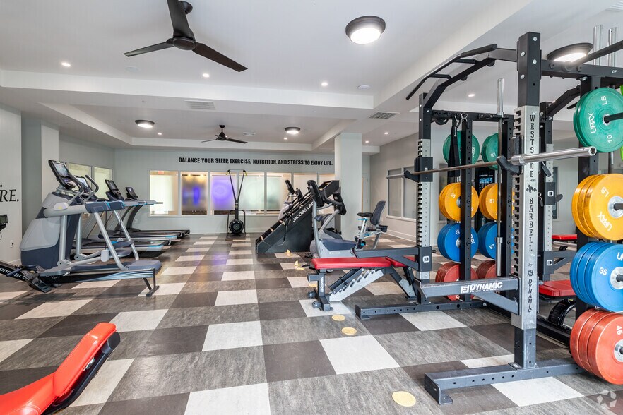 More Photos Of 9142 Richmond Hwy, Fort Belvoir Apartments For Lease