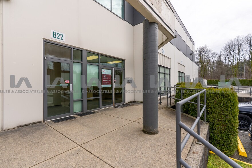 More Photos Of 18800-18806 96th Ave, Surrey Warehouse For Lease