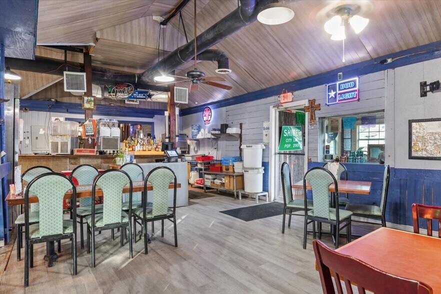 More Photos Of 495 Van Alstyne Pky, Van Alstyne Restaurant For Sale