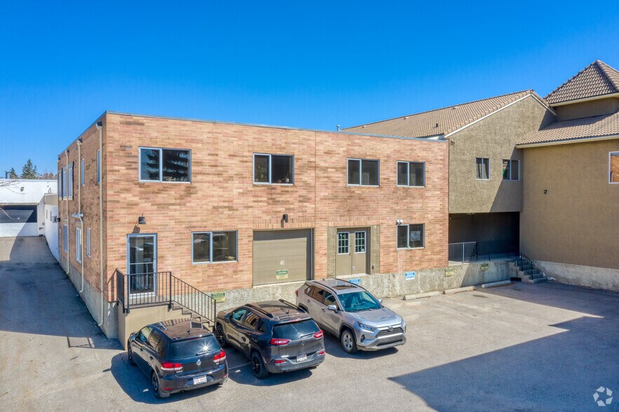 More Photos Of 7239 Flint Rd SE, Calgary Office For Lease