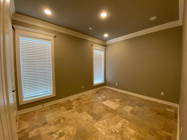 More Photos Of 15488 Fm 2493, Tyler Medical For Lease