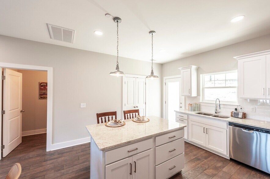 More Photos Of 1136 Lock 4 Rd, Gallatin Apartments For Sale