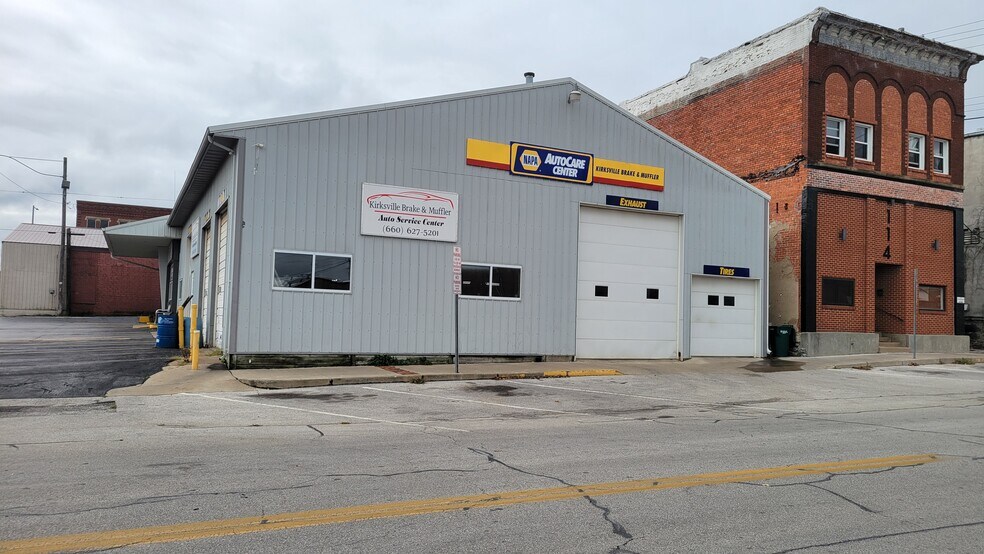 Primary Photo Of 115 N Marion St, Kirksville Auto Salvage Facility For Sale