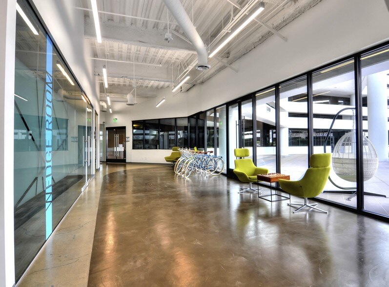 More Photos Of 1230 Rosecrans Ave, Manhattan Beach Office For Lease