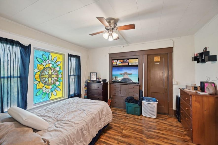 More Photos Of 108 N Main St, Edgerton Apartments For Sale