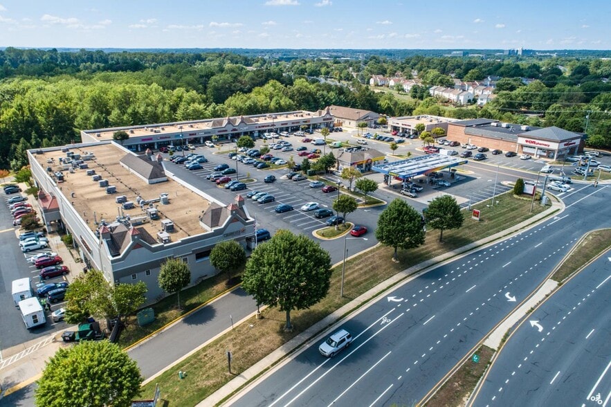 More Photos Of 6460-6500 Landsdowne Ctr, Alexandria Storefront For Lease