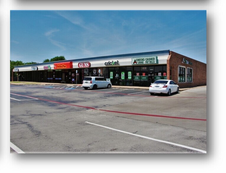 More Photos Of 1029 N Saginaw Blvd, Saginaw Storefront For Lease