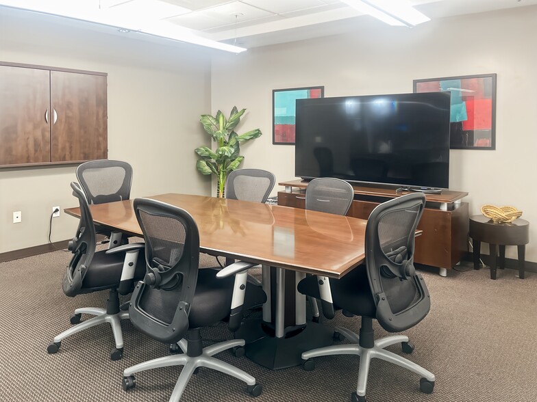 More Photos Of 4900 California Ave, Bakersfield Coworking Space