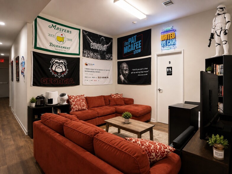 More Photos Of 250 Carriage Ct, Athens Sorority Fraternity House For Sale