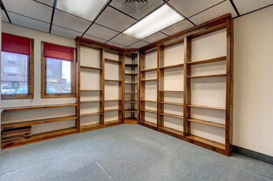 More Photos Of 55 Whiting St, Plainville Medical For Sale