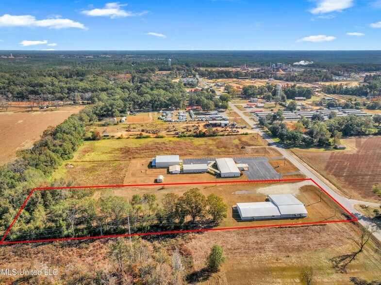 More Photos Of 6238 MS-198, Lucedale Specialty For Sale