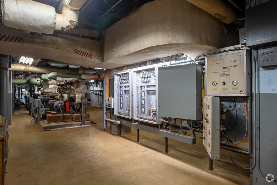 More Photos Of 140 High St, Springfield Unknown For Sale