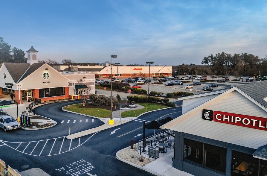 More Photos Of 65 Main St, Medway Unknown For Lease